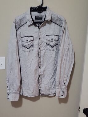 Buckle Men's Light Gray Button-Down Shirt with Contrast Stitching